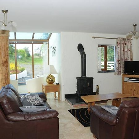 Ty-Hapus Cottage Jordanston Dış mekan fotoğraf