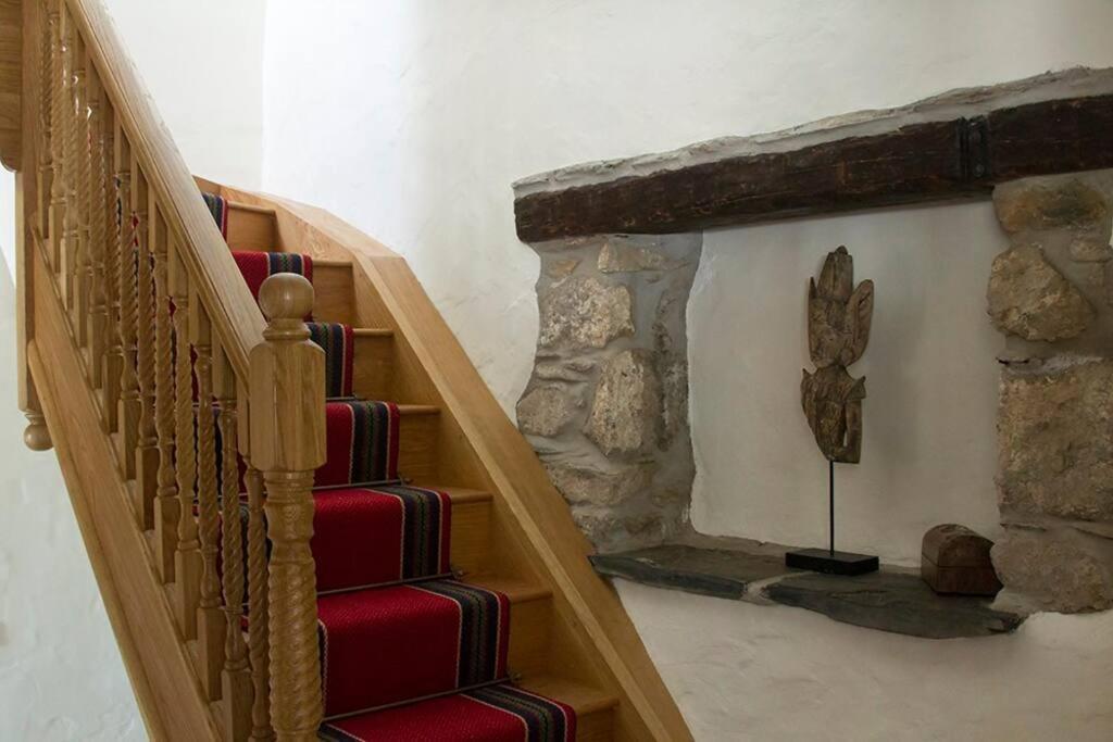 Ty-Hapus Cottage Jordanston Dış mekan fotoğraf